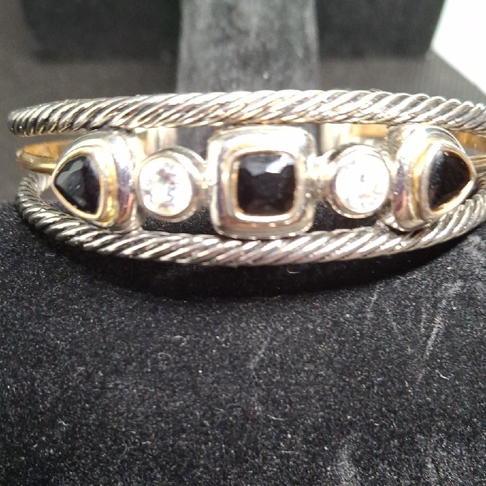 ๐$8 - Picture 1 of 1